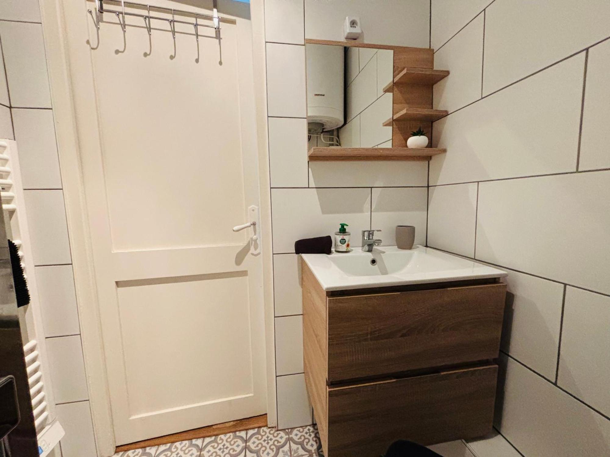 Jolie Cottage Idealement Situee オンフルール エクステリア 写真