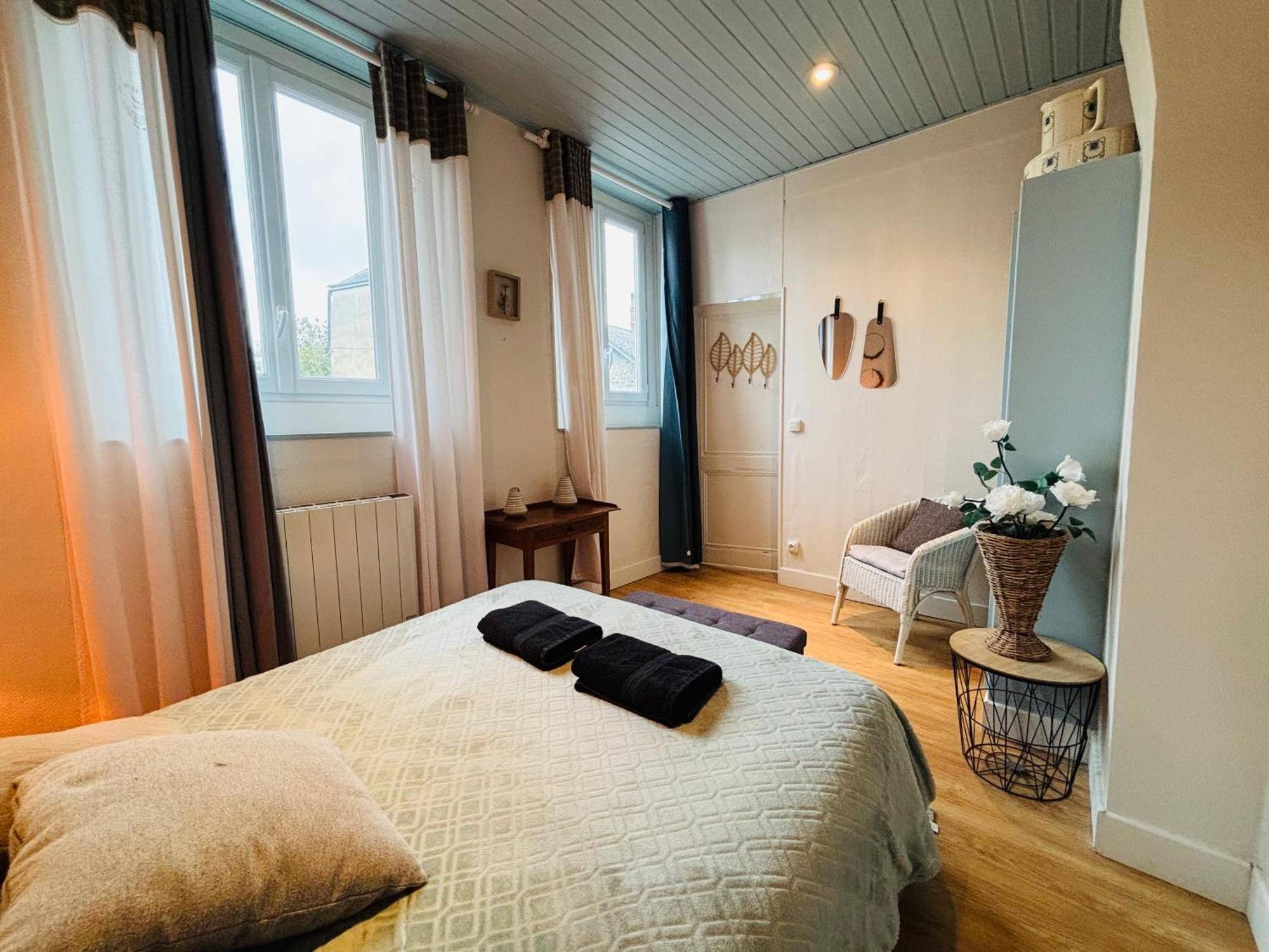 Jolie Cottage Idealement Situee オンフルール エクステリア 写真